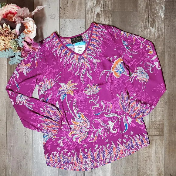 Bob Mackie Women's Raspberry V-Neck Floral Printed Woven Blouse Size XXS NWOT - Picture 3 of 16